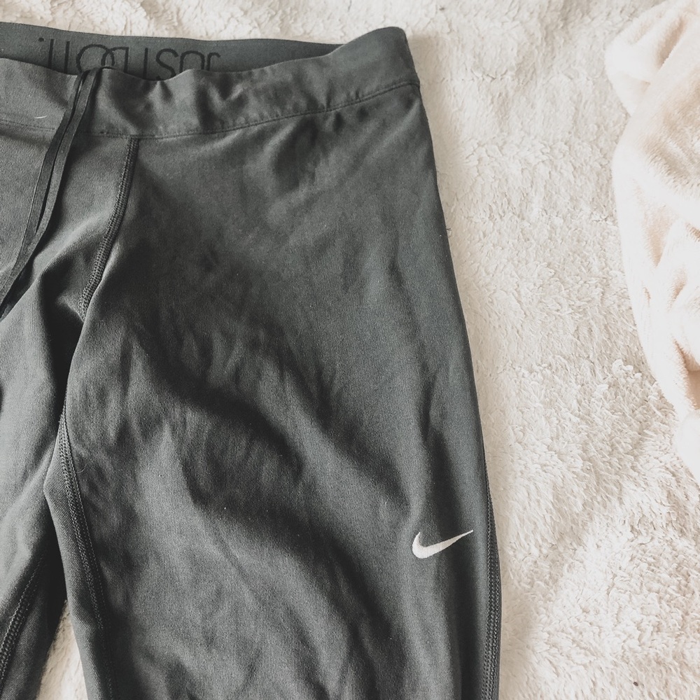 nike dri-fit leggings !!!